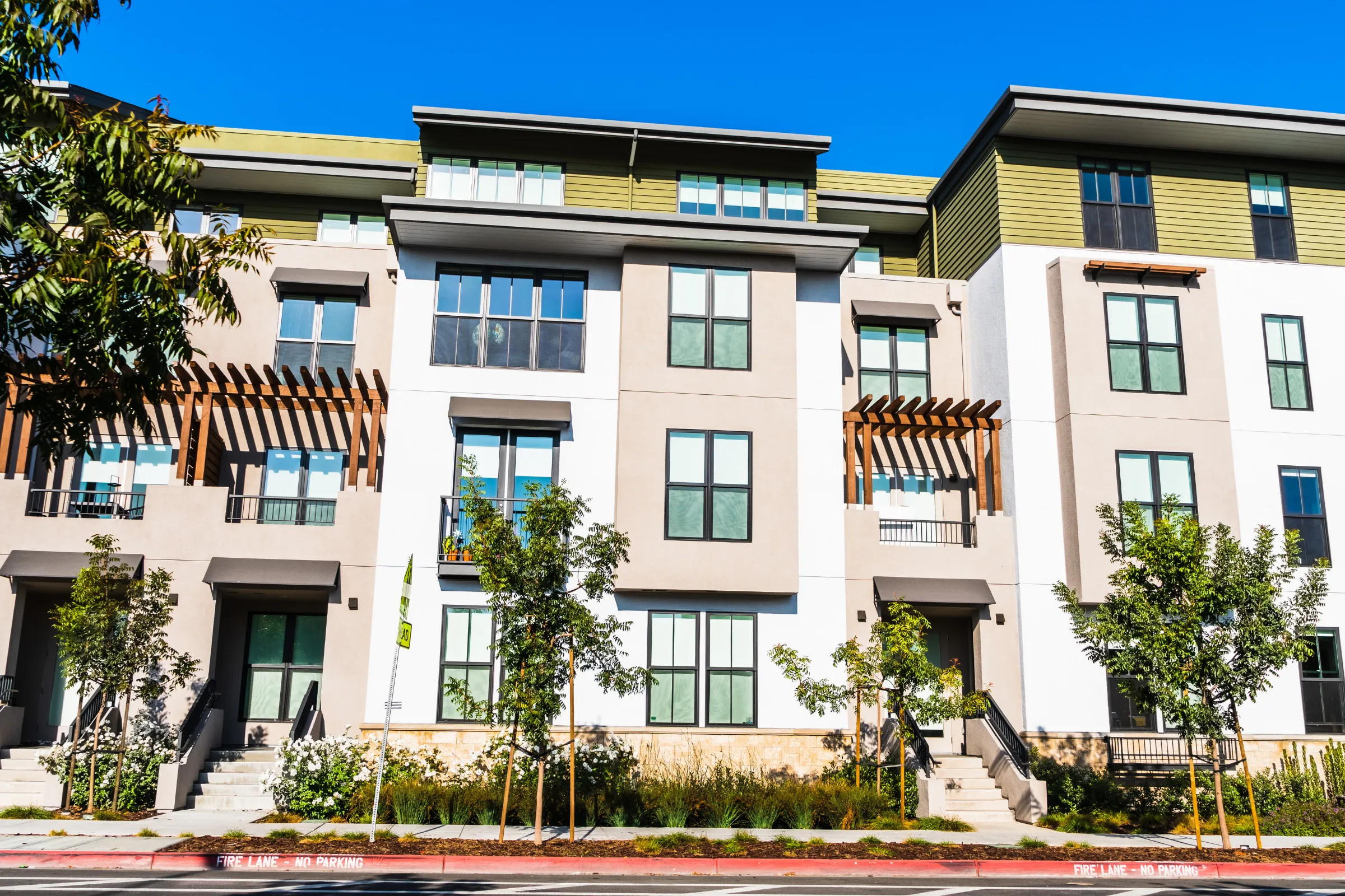 After condo remodeling project in Los Angeles with modern multi-unit exterior updates, refreshed finishes, improved curb appeal, cleaner property presentation, and stronger condo resale appeal